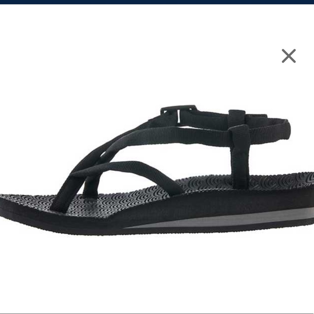 O’rageous women’s sandals size 8 from Academy